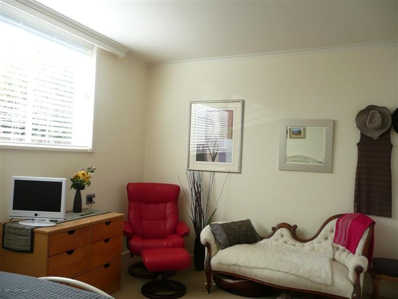 22 Stoke Street, New Town TAS 7008