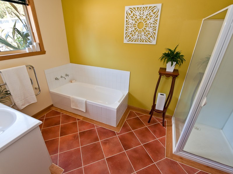 10 Lisa Court, Lenah Valley TAS 7008
