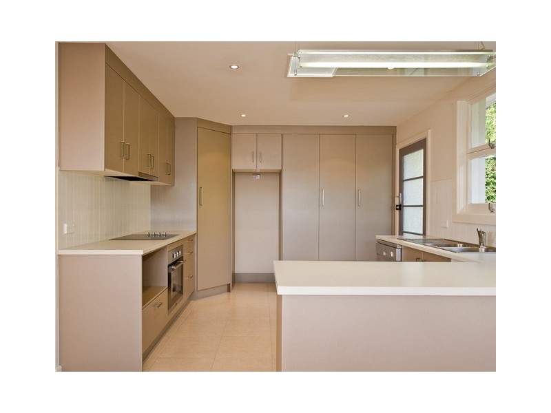 242 Churchill Avenue, Sandy Bay TAS 7005