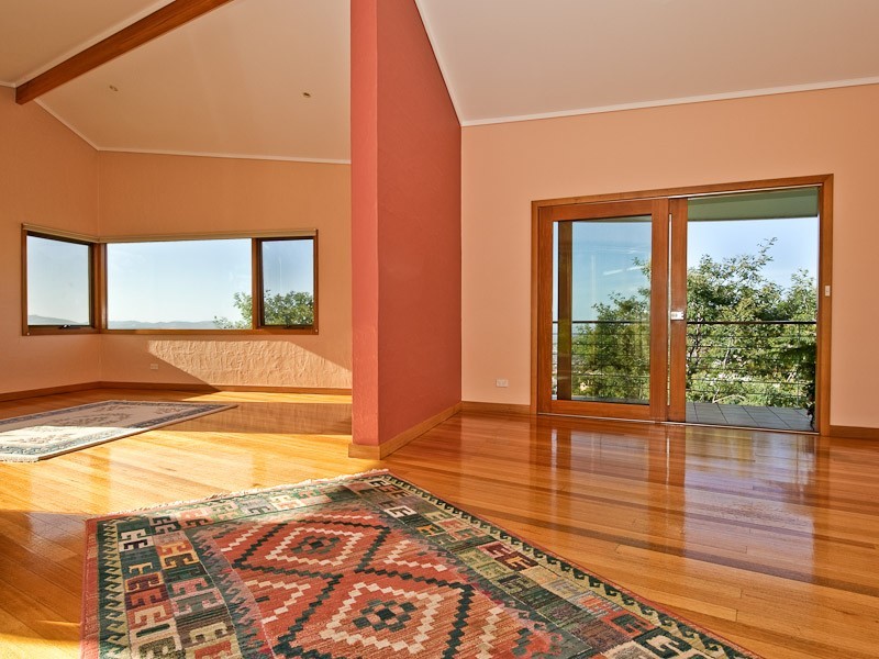 48 Fielding Drive, West Hobart TAS 7000