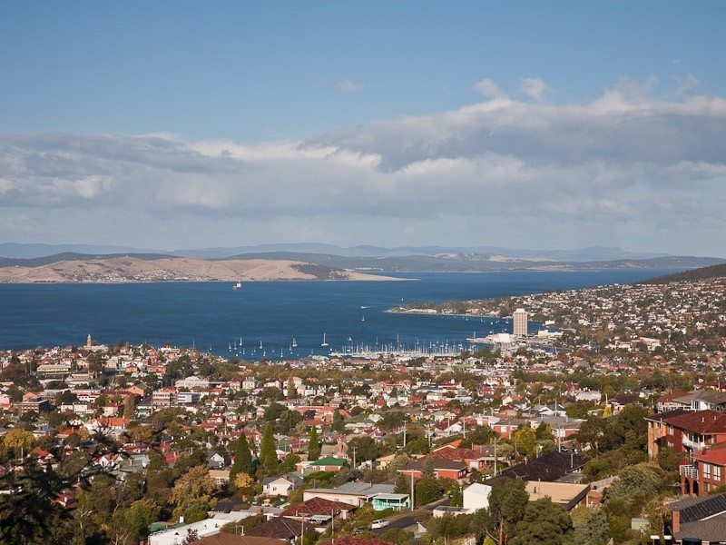 48 Fielding Drive, West Hobart TAS 7000