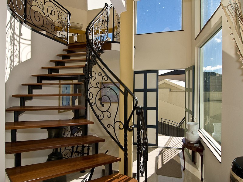 15 Nicholas Drive, Sandy Bay TAS 7005