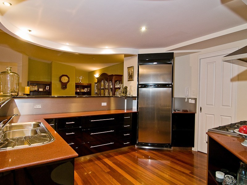 15 Nicholas Drive, Sandy Bay TAS 7005