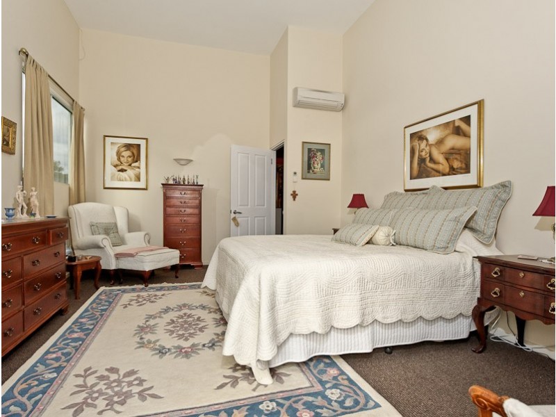 15 Nicholas Drive, Sandy Bay TAS 7005