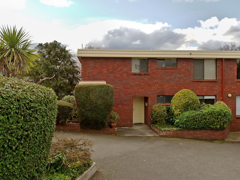 1/12 Star Street, Sandy Bay TAS 7005