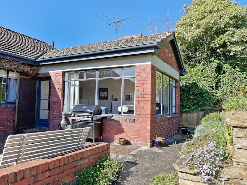 51 Waimea Avenue, Sandy Bay TAS 7005