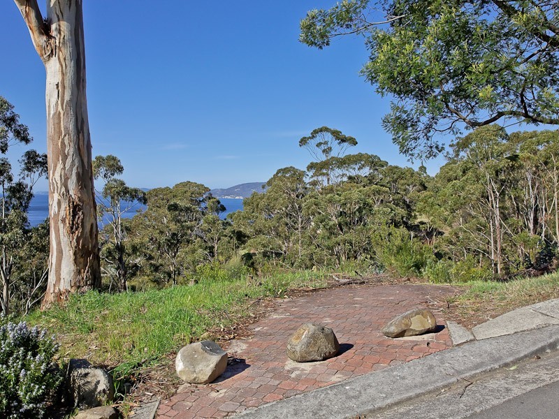 68 Coolamon Road, Taroona TAS 7053