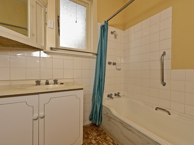 9 Thirza Street, New Town TAS 7008