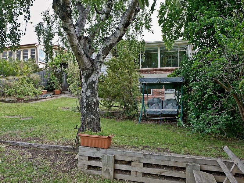 9 Thirza Street, New Town TAS 7008