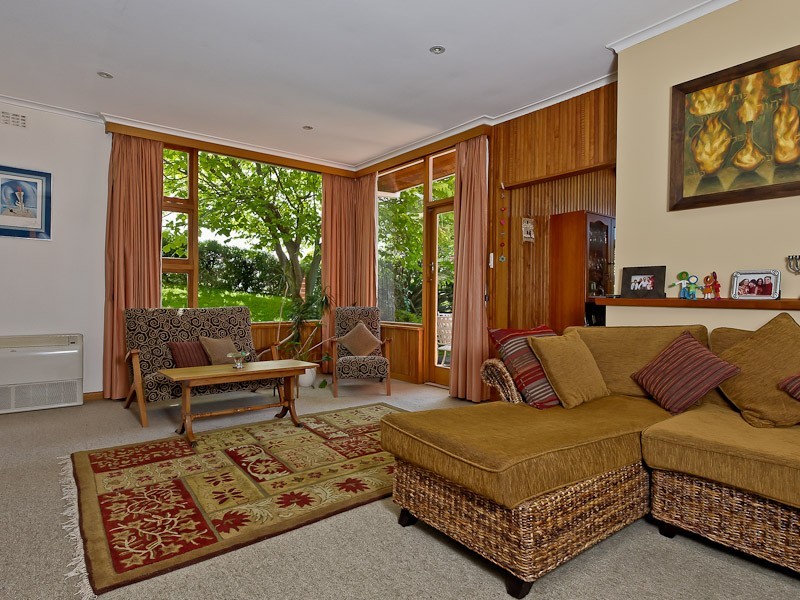 19 Fehre Court, Sandy Bay TAS 7005
