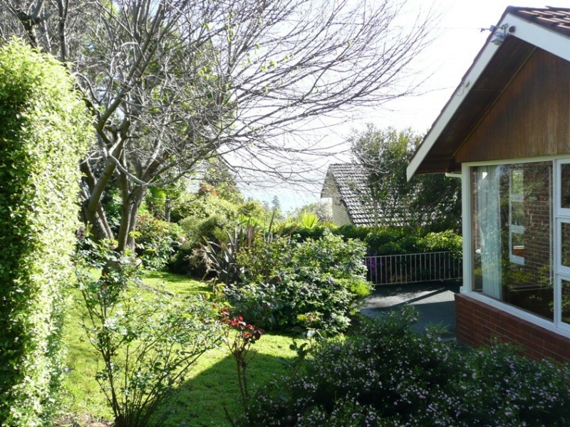 19 Fehre Court, Sandy Bay TAS 7005