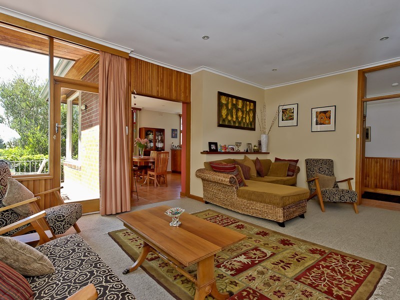 19 Fehre Court, Sandy Bay TAS 7005