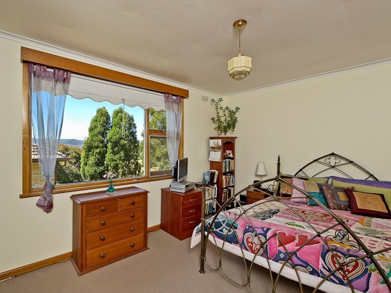 19 Fehre Court, Sandy Bay TAS 7005