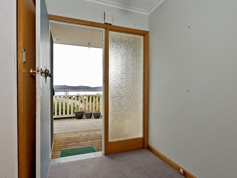11 Buchanan Avenue, Sandy Bay TAS 7005