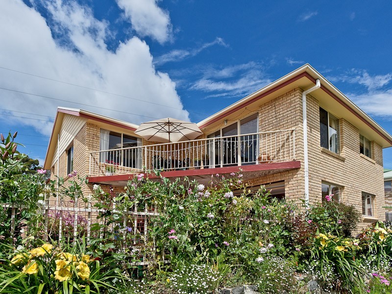 43 Alwyn Road, Lenah Valley TAS 7008