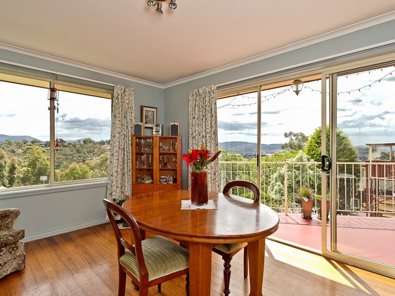 43 Alwyn Road, Lenah Valley TAS 7008