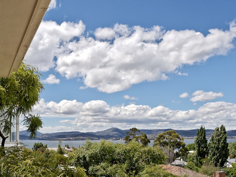 22 Willowdene Avenue, Sandy Bay TAS 7005