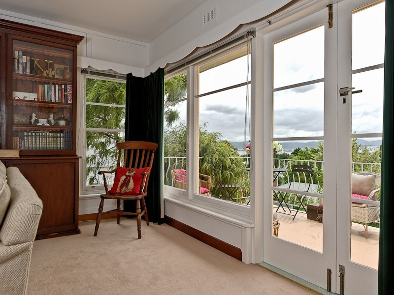 22 Willowdene Avenue, Sandy Bay TAS 7005