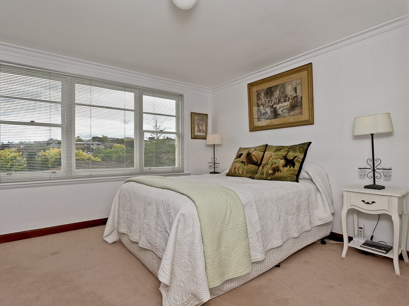 22 Willowdene Avenue, Sandy Bay TAS 7005