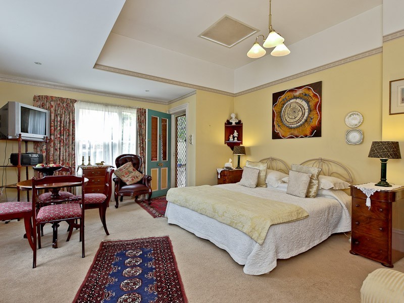 17 Gregory Street, Sandy Bay TAS 7005