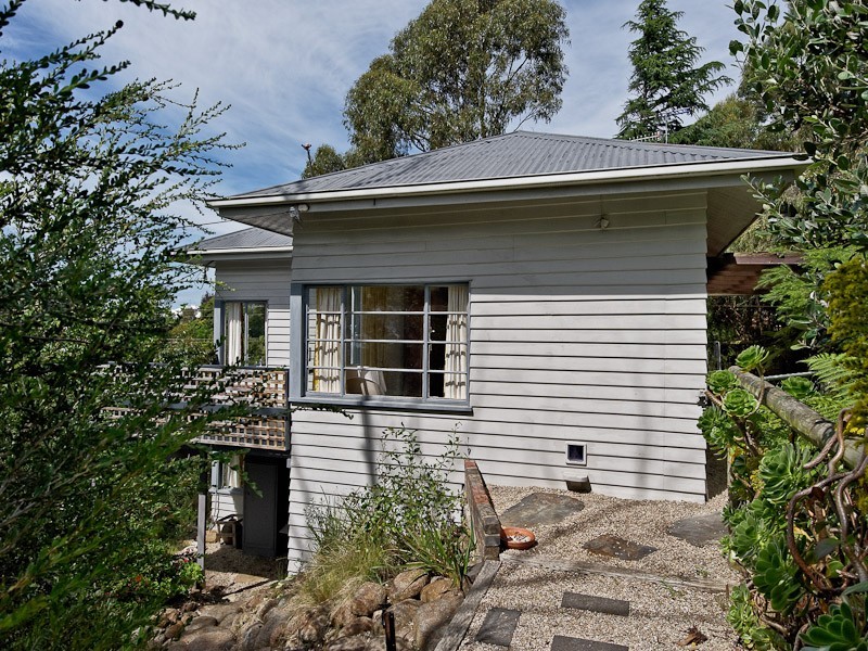 77 Channel Highway, Taroona TAS 7053