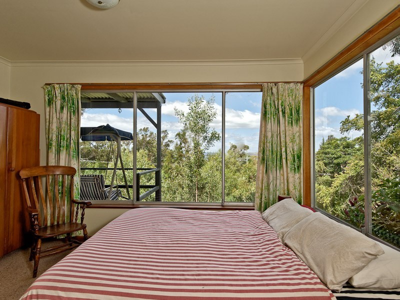 77 Channel Highway, Taroona TAS 7053