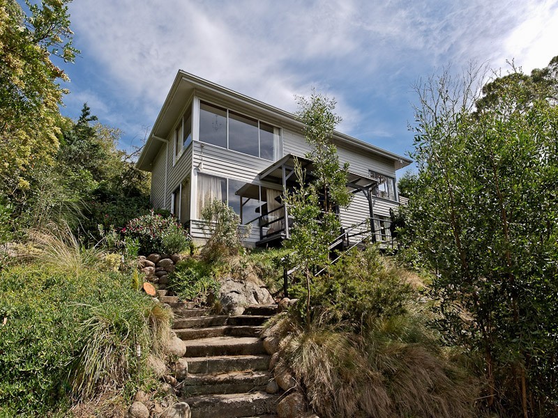 77 Channel Highway, Taroona TAS 7053