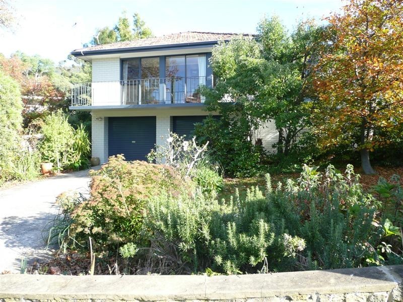 7a Grange Avenue, Taroona TAS 7053
