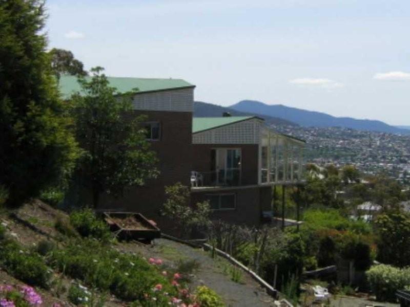 3 Lindeith Court, Sandy Bay TAS 7005