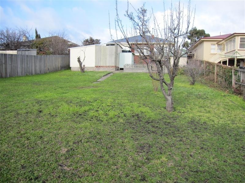 5 Thirza Street, New Town TAS 7008