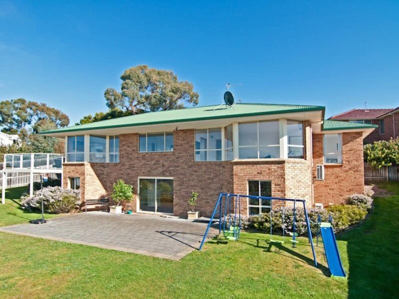 14 Timbertop Drive, Blackmans Bay TAS 7052