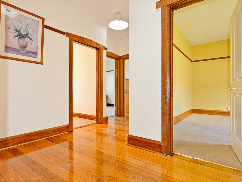 33 Doyle Avenue, Lenah Valley TAS 7008