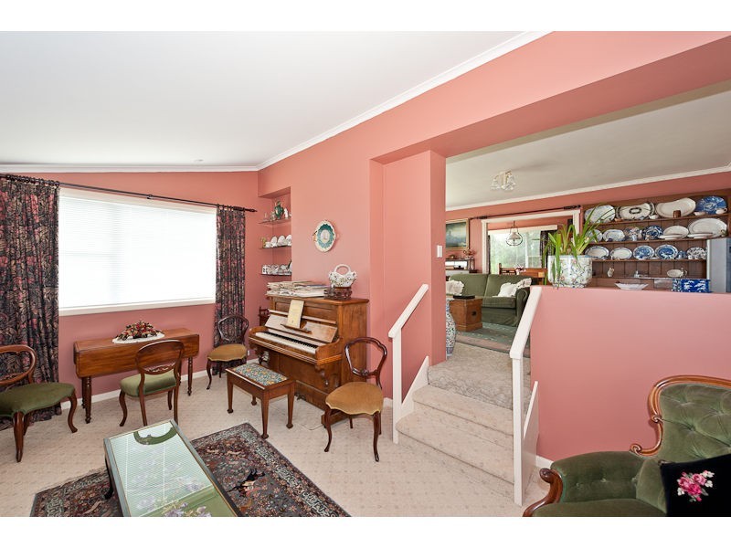 1 Weerona Avenue, Mount Stuart TAS 7000