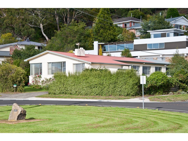 1 Weerona Avenue, Mount Stuart TAS 7000