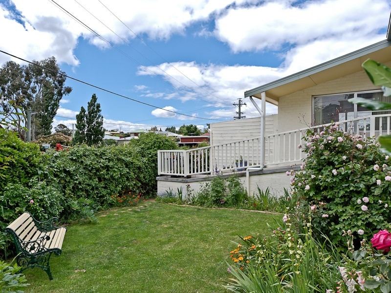 1 Weerona Avenue, Mount Stuart TAS 7000