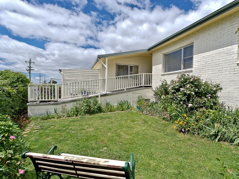 1 Weerona Avenue, Mount Stuart TAS 7000
