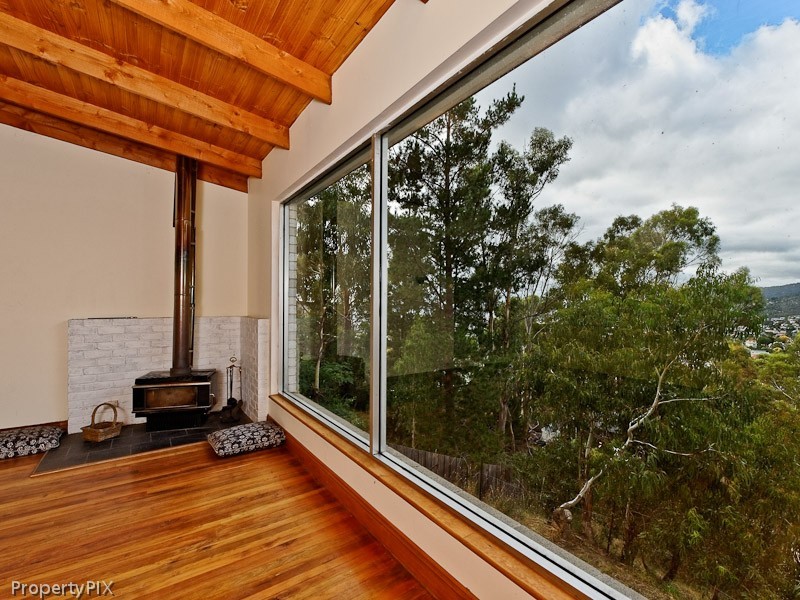70 Liverpool Crescent, West Hobart TAS 7000