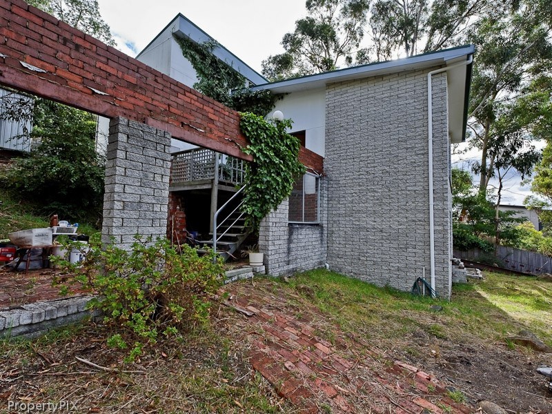70 Liverpool Crescent, West Hobart TAS 7000