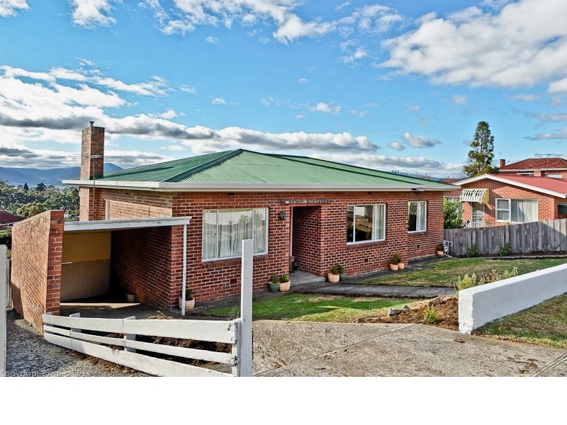 43 Edge Avenue, Lenah Valley TAS 7008