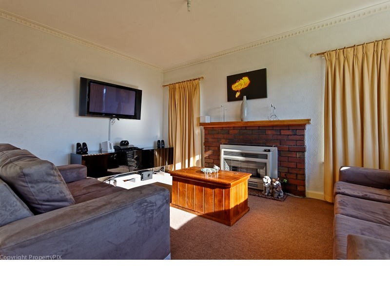 43 Edge Avenue, Lenah Valley TAS 7008
