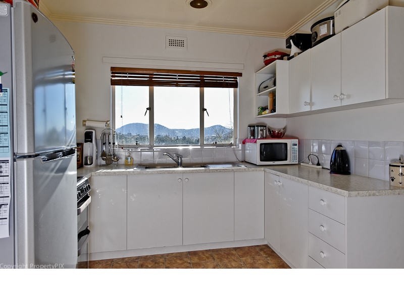 43 Edge Avenue, Lenah Valley TAS 7008