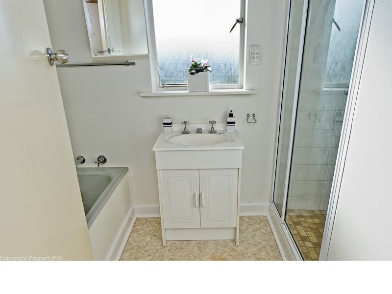 43 Edge Avenue, Lenah Valley TAS 7008