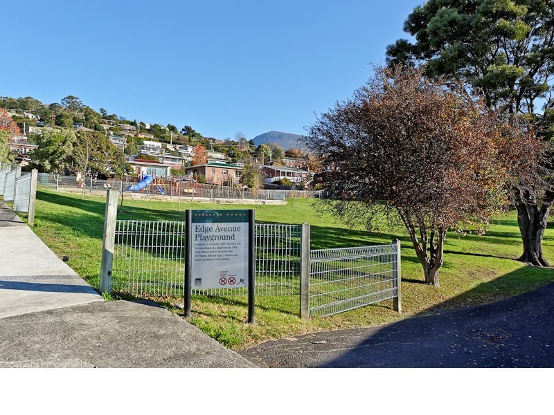43 Edge Avenue, Lenah Valley TAS 7008