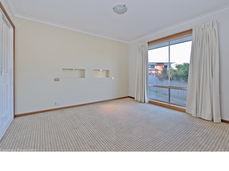 1/8 Alwyn Road, Lenah Valley TAS 7008