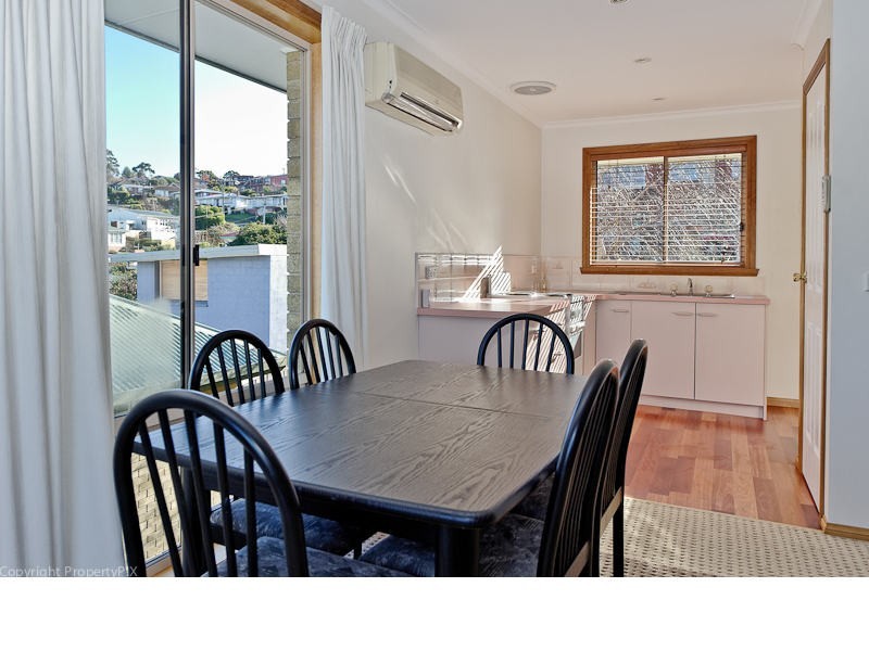 1/8 Alwyn Road, Lenah Valley TAS 7008