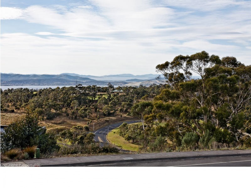 27 Woodcutters Road, Tolmans Hill TAS 7007