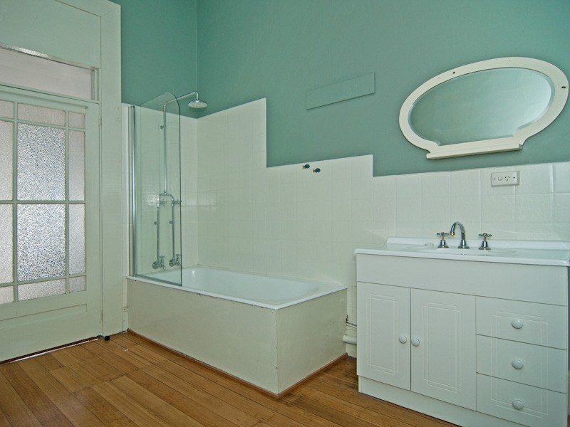 24 Stoke Street, New Town TAS 7008