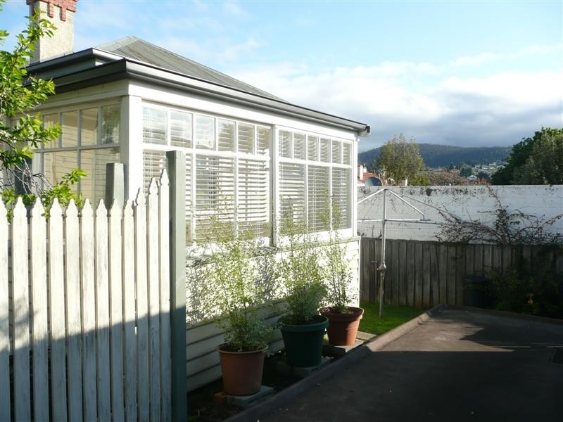 24 Stoke Street, New Town TAS 7008