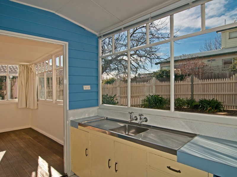 24 Stoke Street, New Town TAS 7008