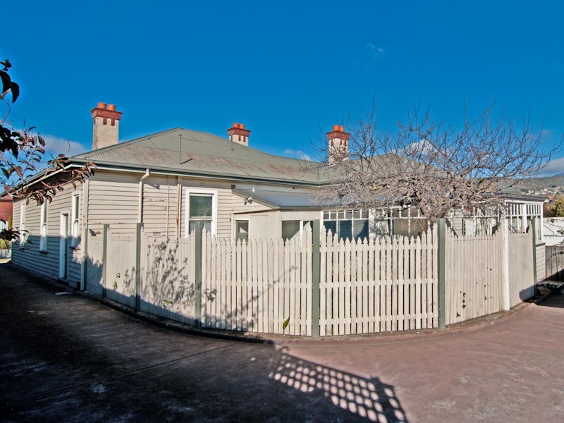 24 Stoke Street, New Town TAS 7008